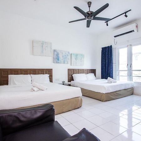 Nautilus Bay Home Inn Джорджтаун Экстерьер фото